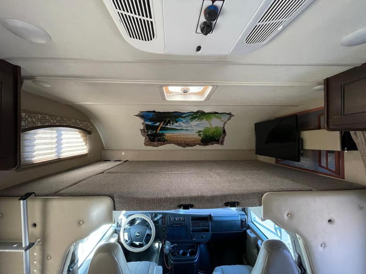 Aj-Xl Rv Rental Los Angeles Eksteriør billede