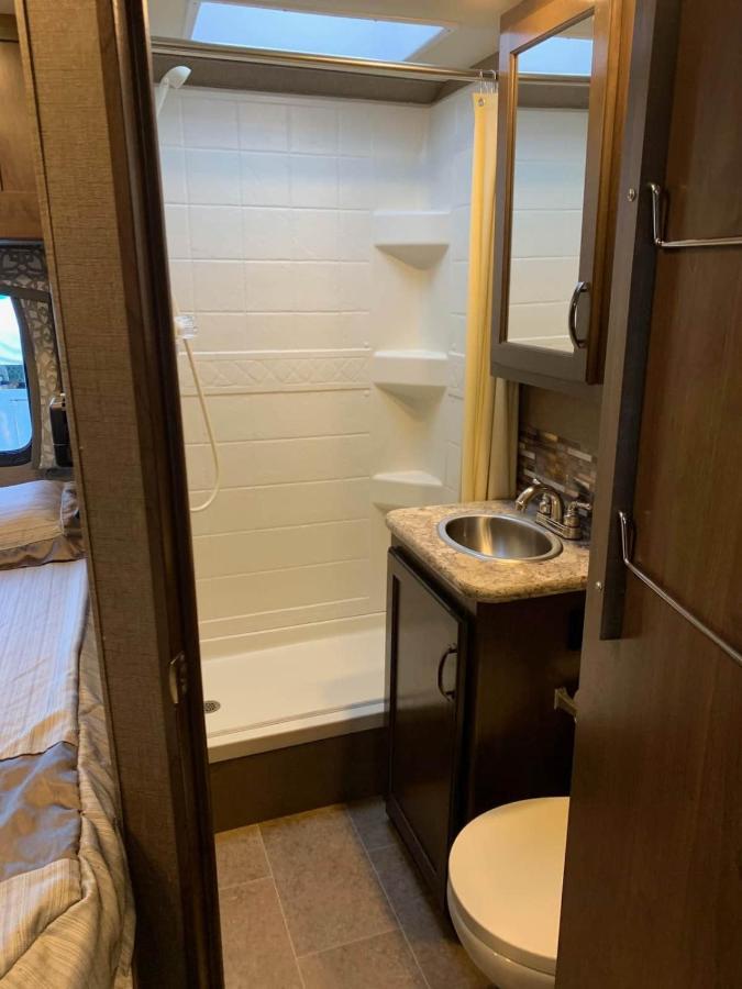 Aj-Xl Rv Rental Los Angeles Eksteriør billede